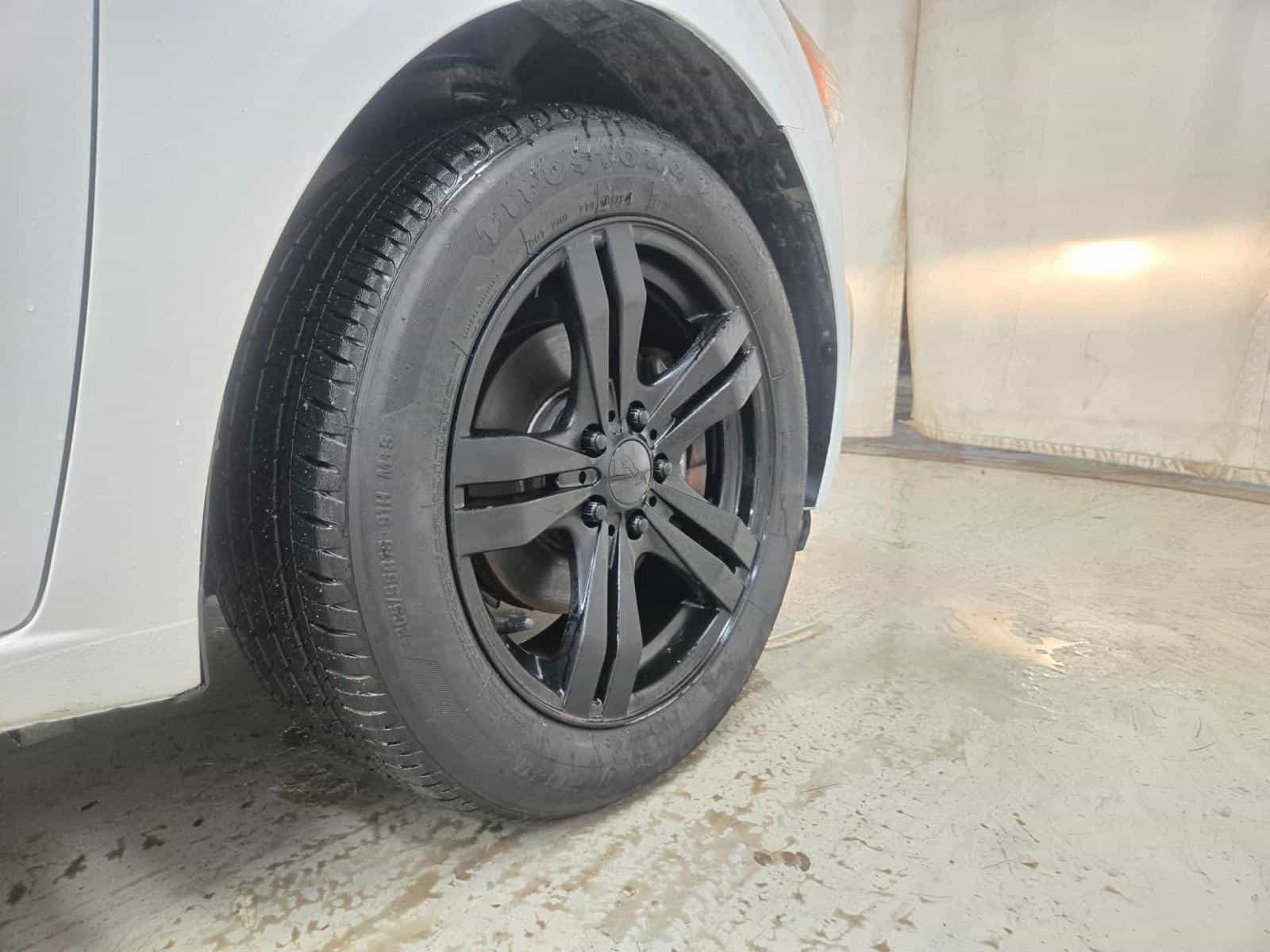 2015 Chevrolet Sonic Ls LS - Image 7