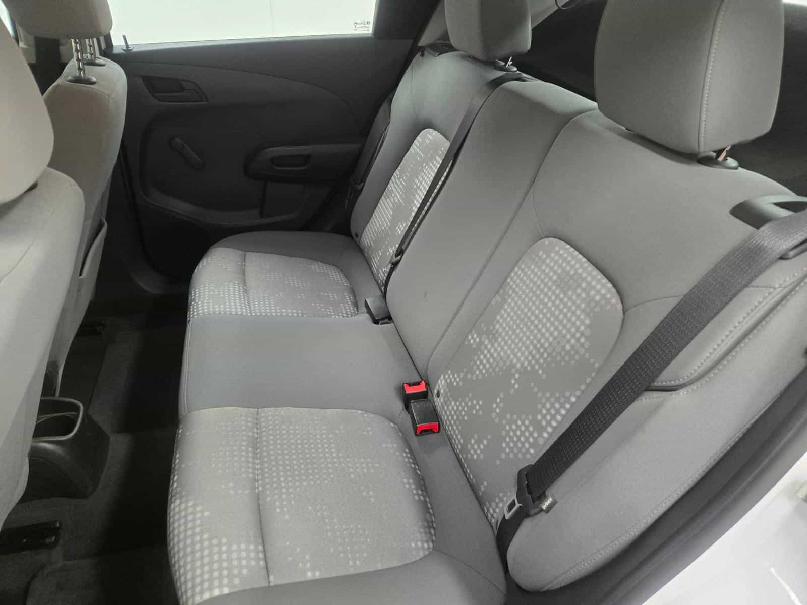 2015 Chevrolet Sonic Ls LS - Image 10