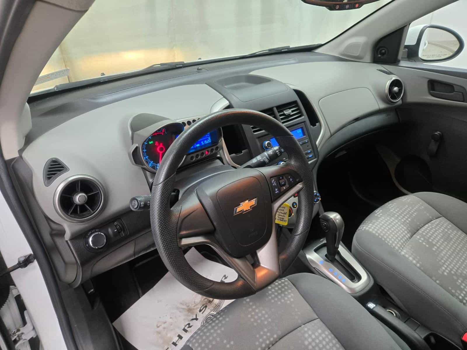 2015 Chevrolet Sonic Ls LS - Image 14