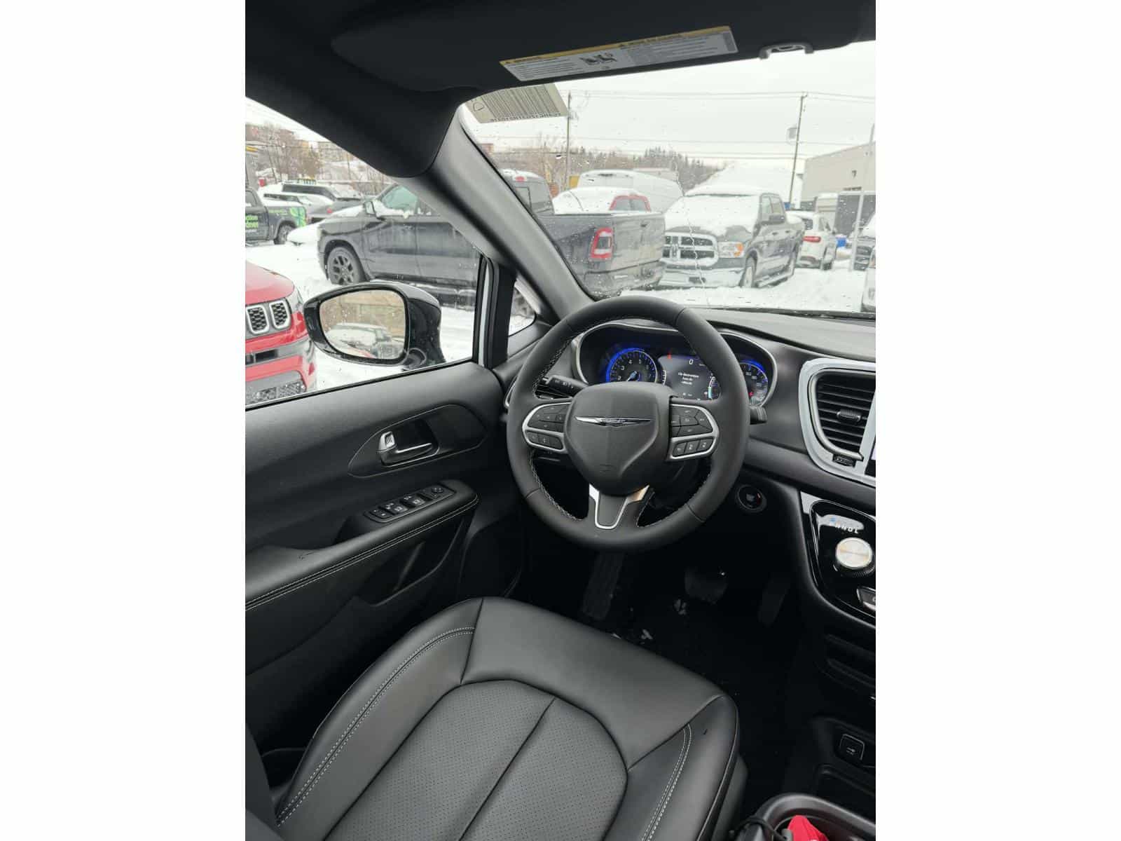 Image 8 Chrysler Grand Caravan SXT 2026