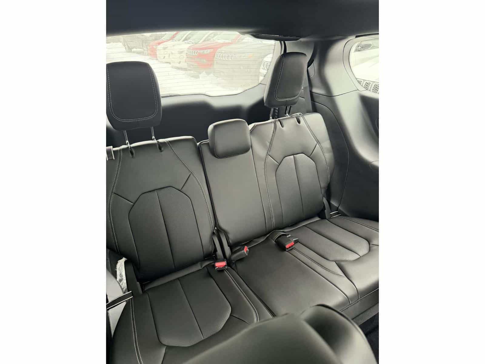 Image 10 Chrysler Grand Caravan SXT 2026