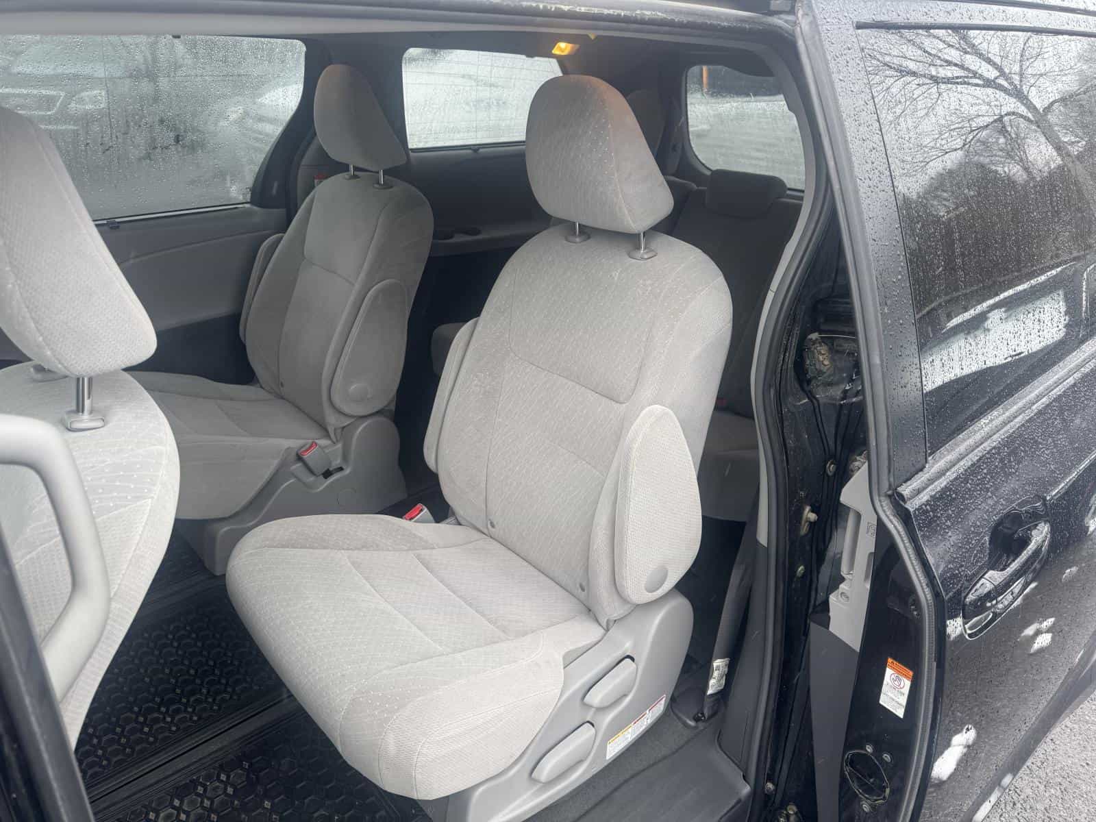 2017 Toyota Sienna Le LE - Image 8