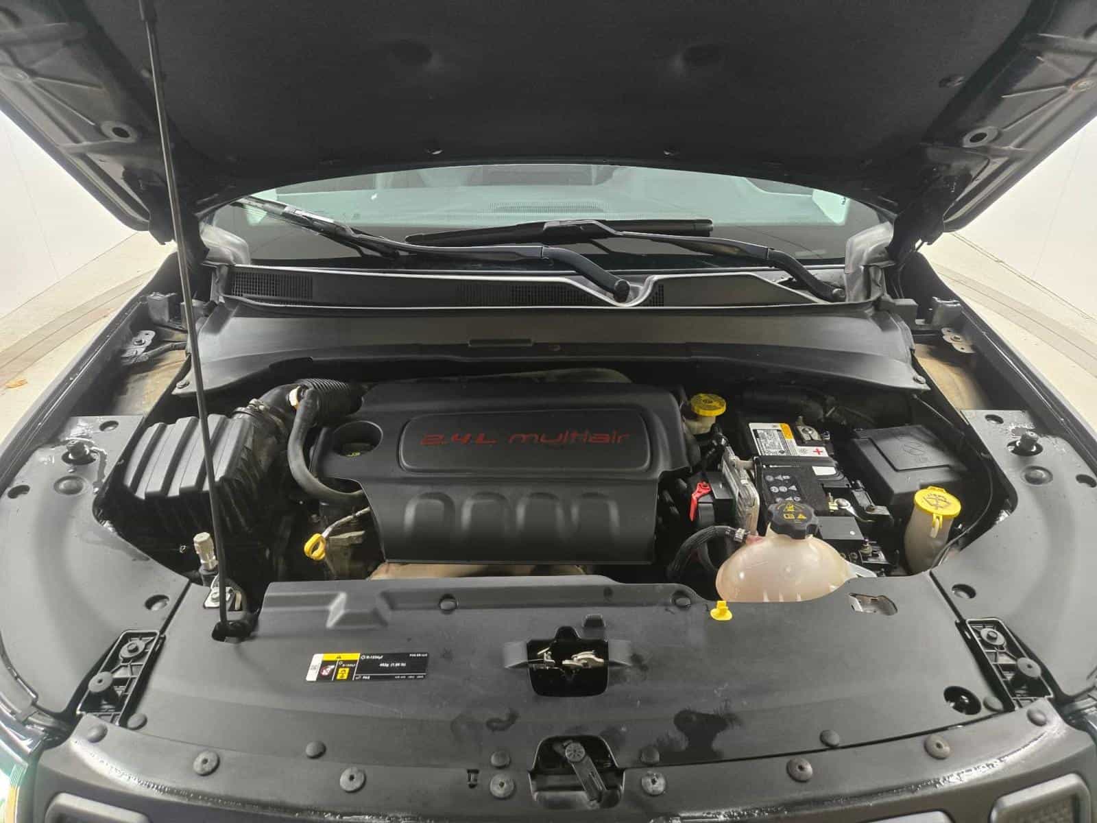 2022 Jeep Compass Trailhawk - Image 8