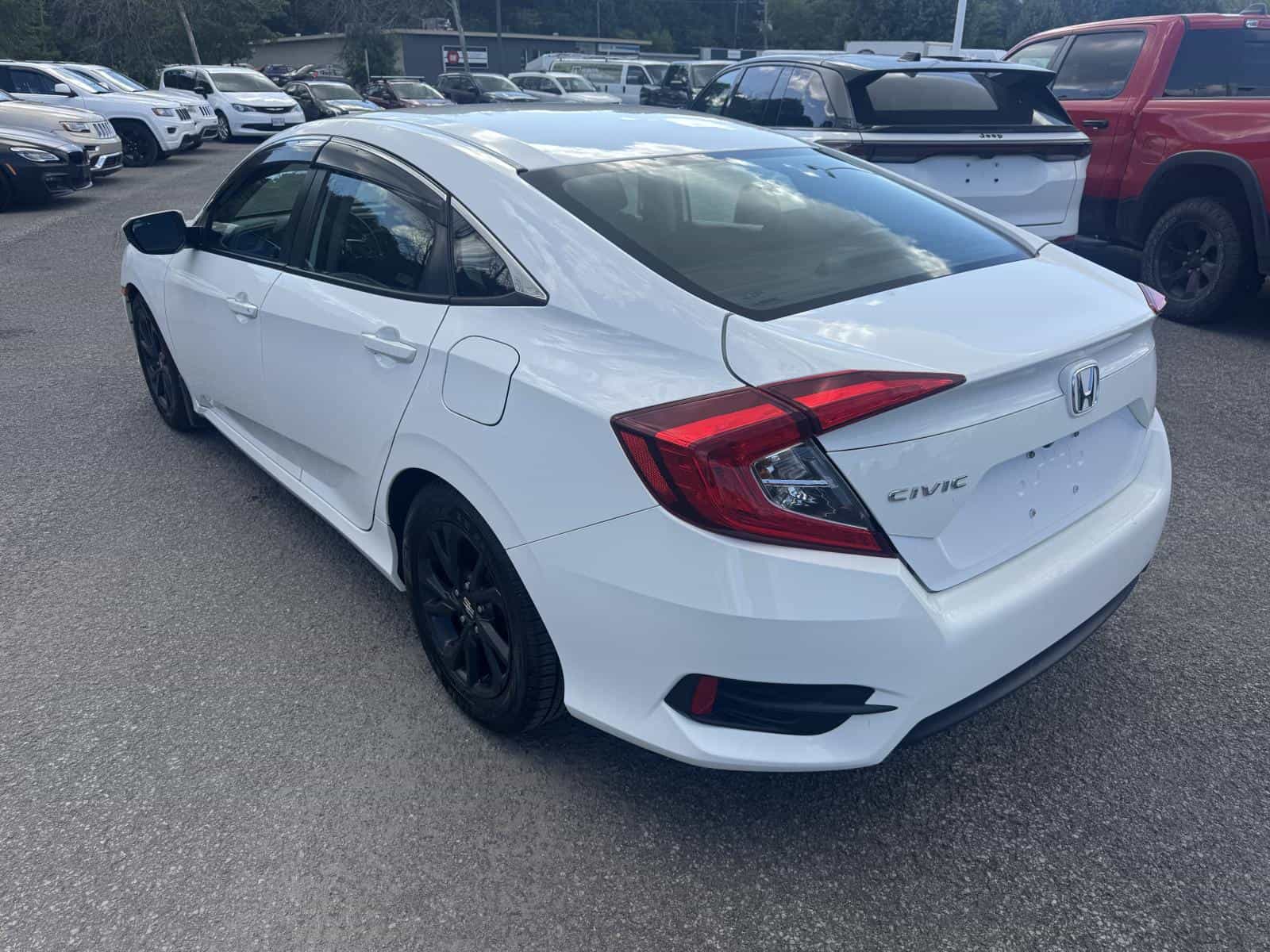 2017 Honda CIVIC LX LX - Image 3