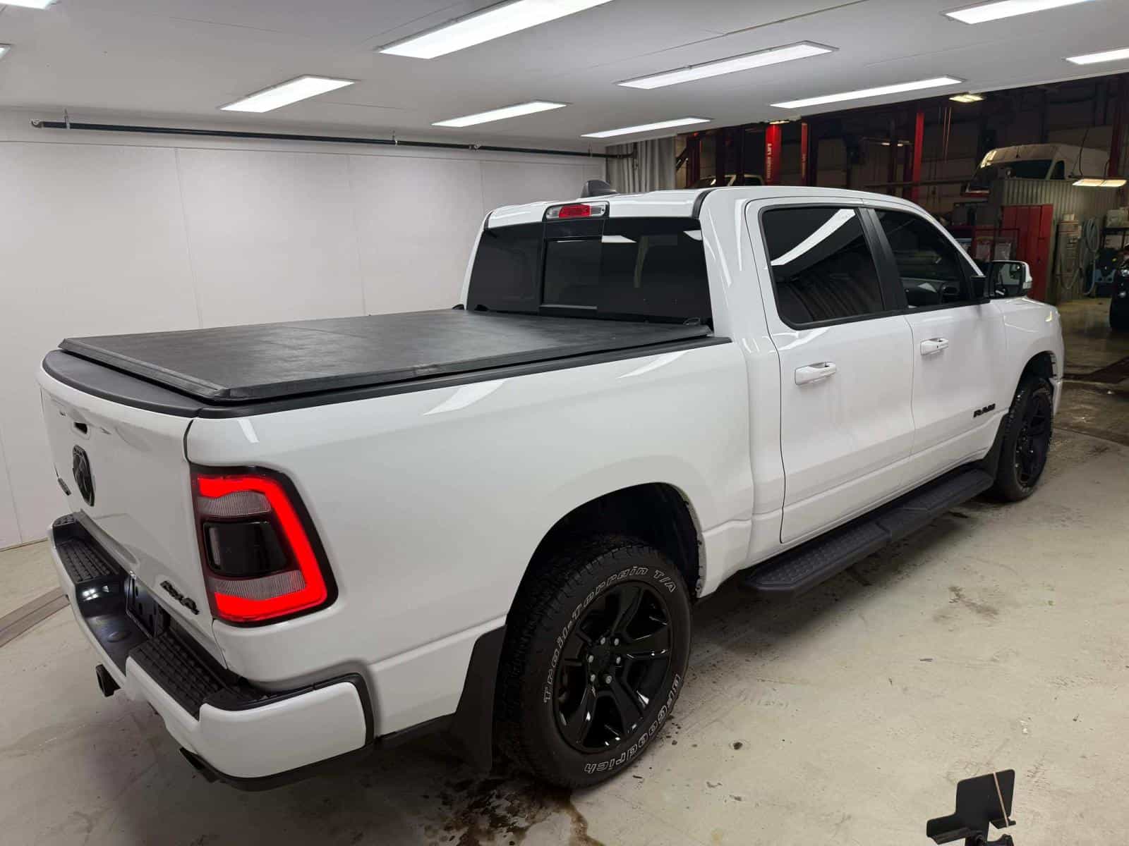 2022 RAM 1500 Sport - Image 4