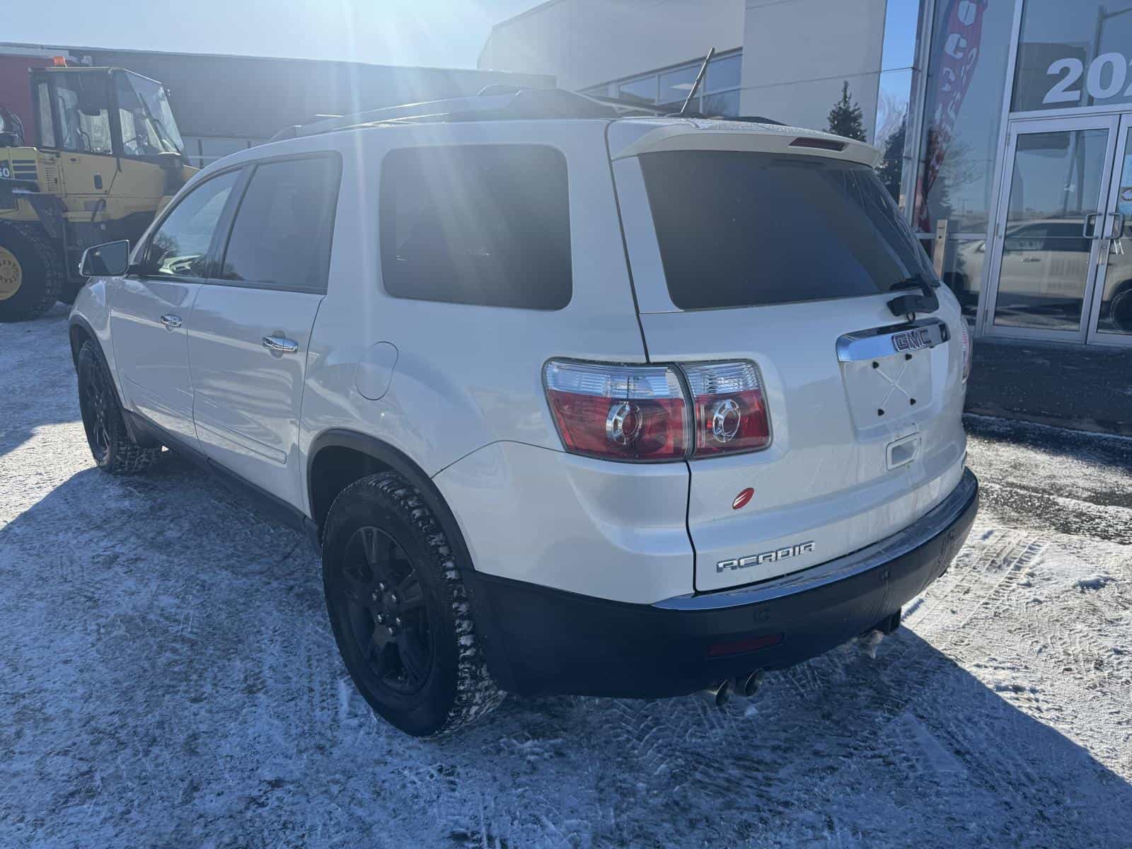 2010 GMC ACADIA SLE SLE - Image 3