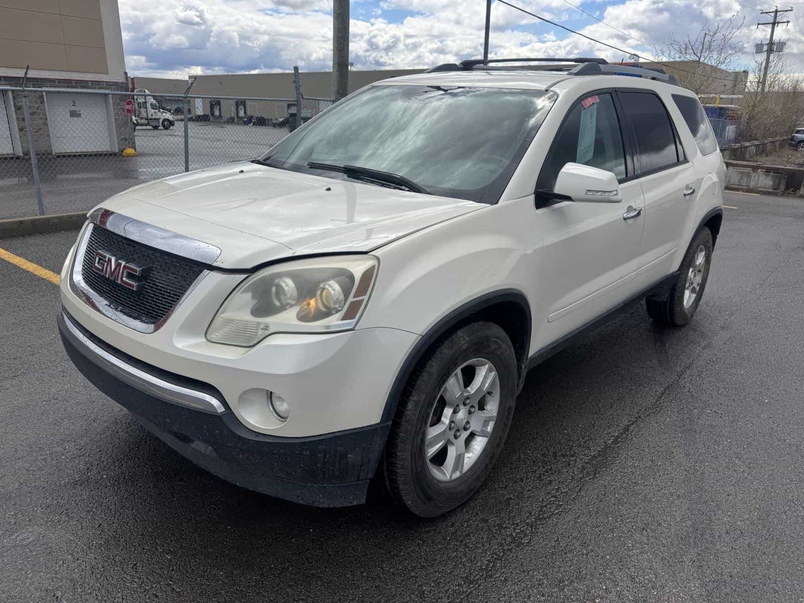 2010 GMC Acadia SLE - Image 1