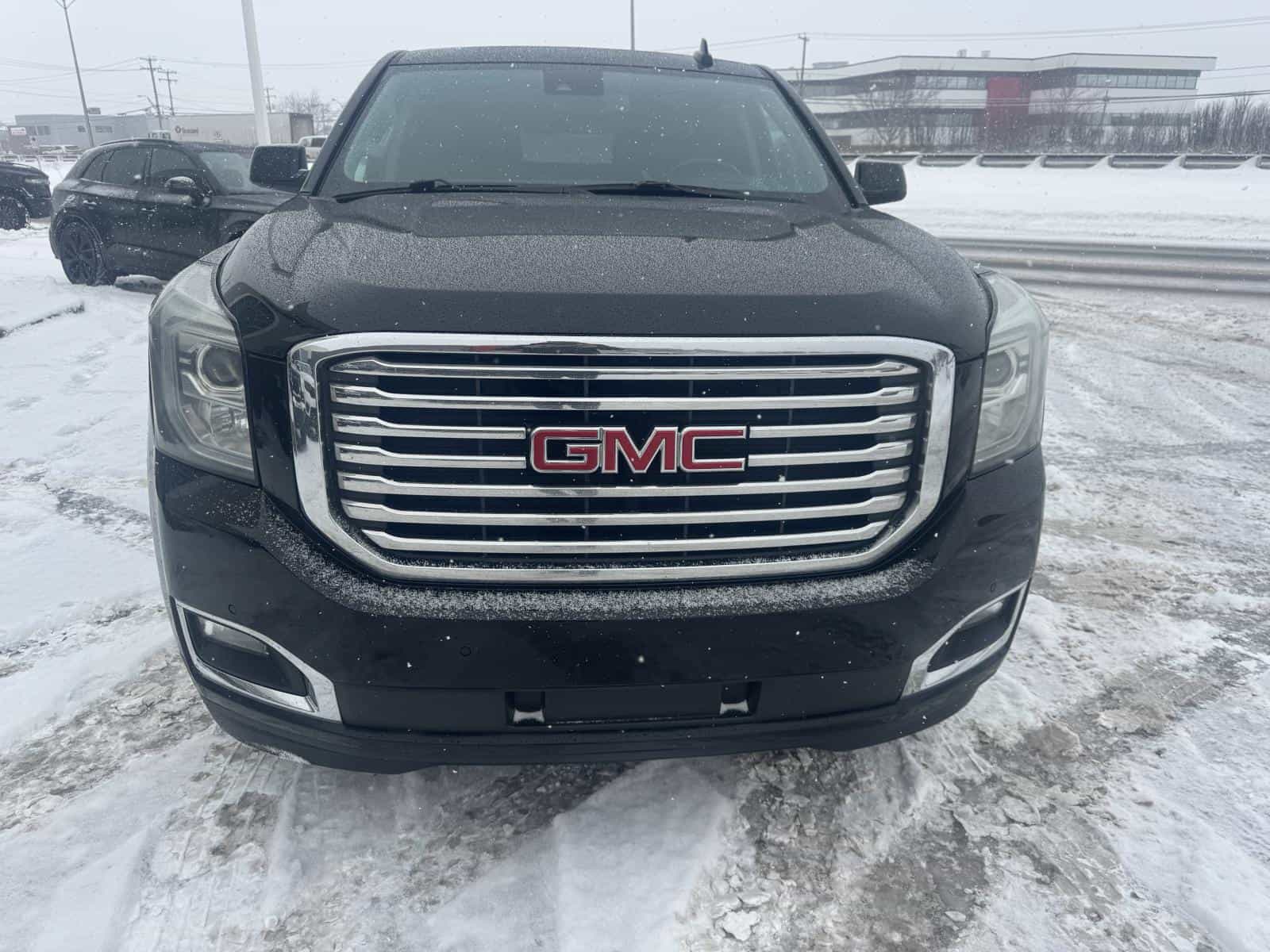 2020 GMC Yukon XL SLT - Image 6