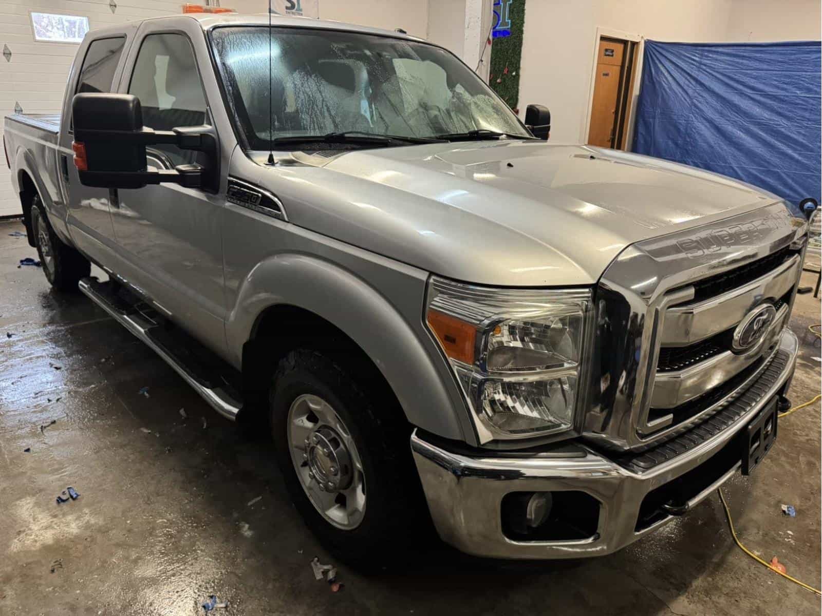 2011 Ford F350 Super Duty XLT - Image 6