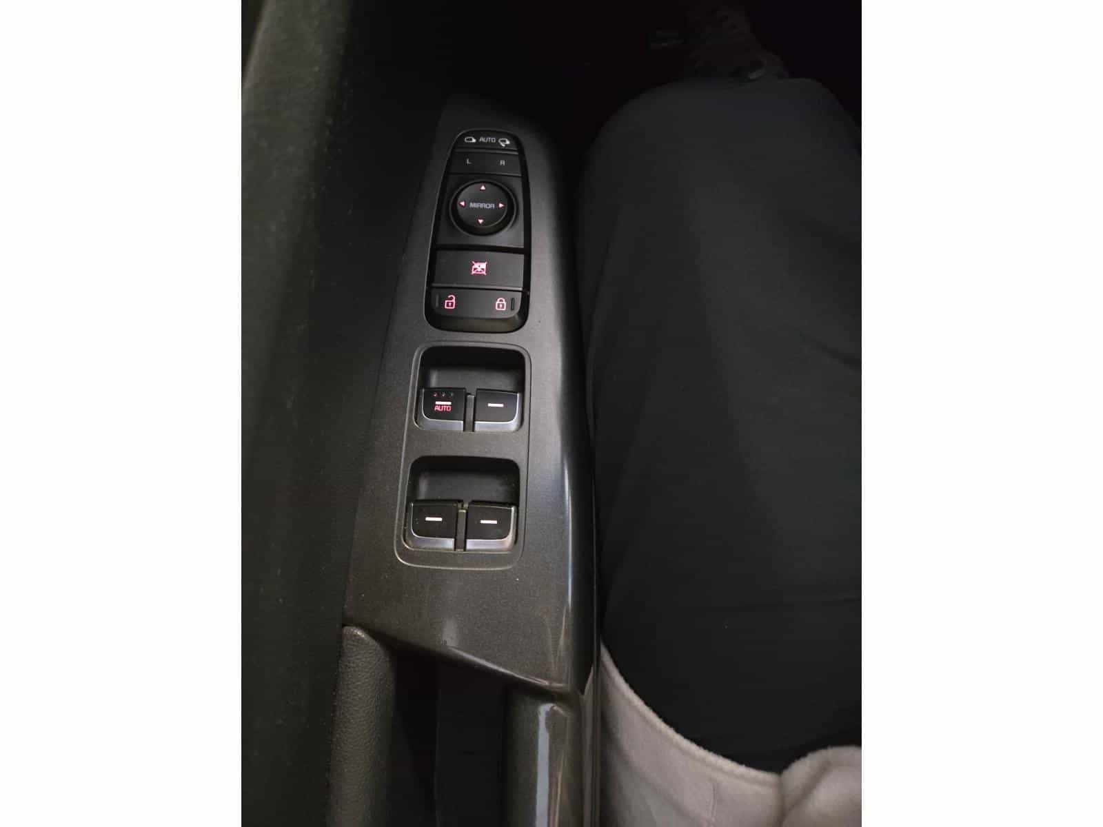 2019 Kia SPORTAGE EX EX - Image 11