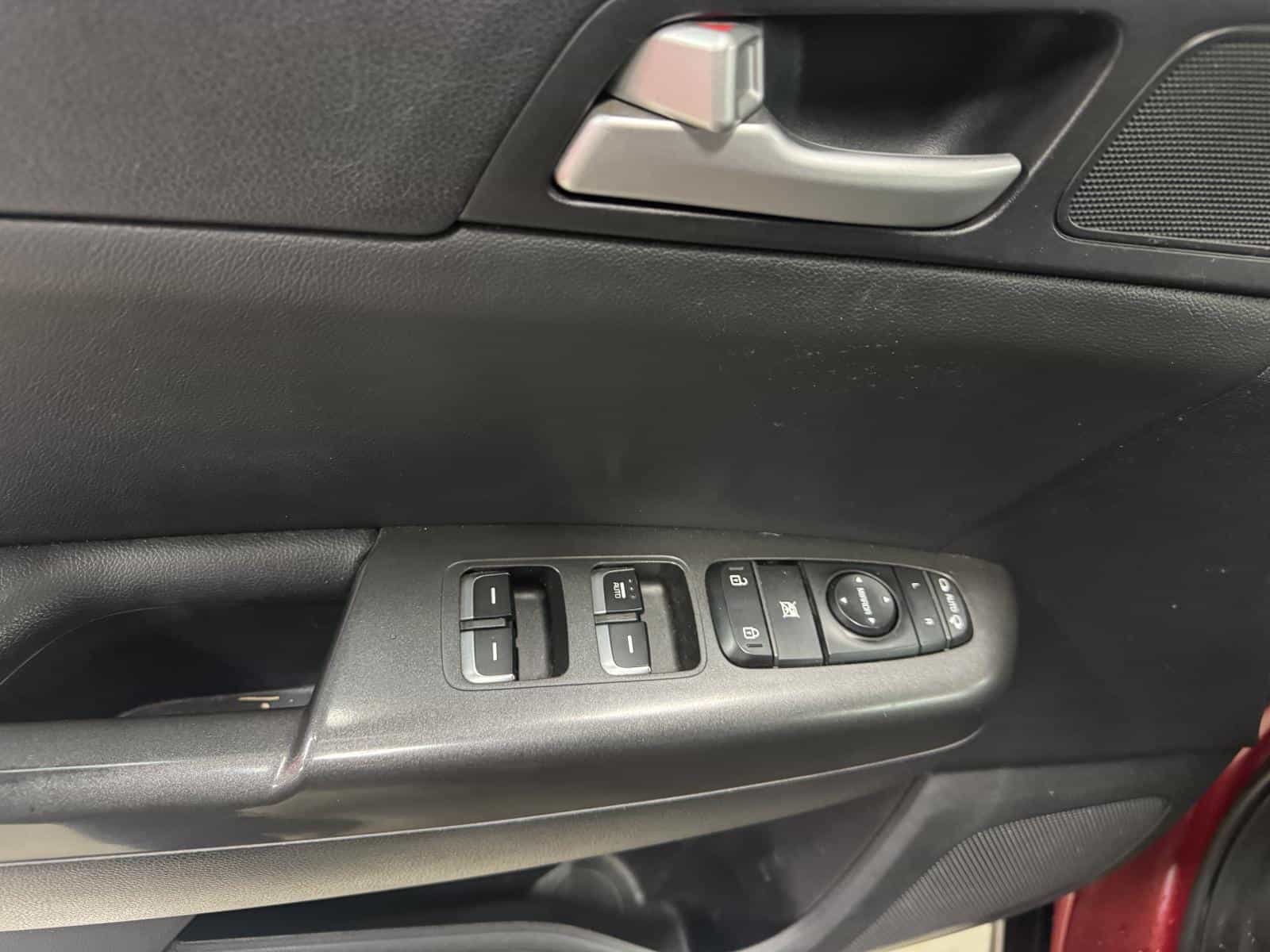 2019 Kia SPORTAGE EX EX - Image 8