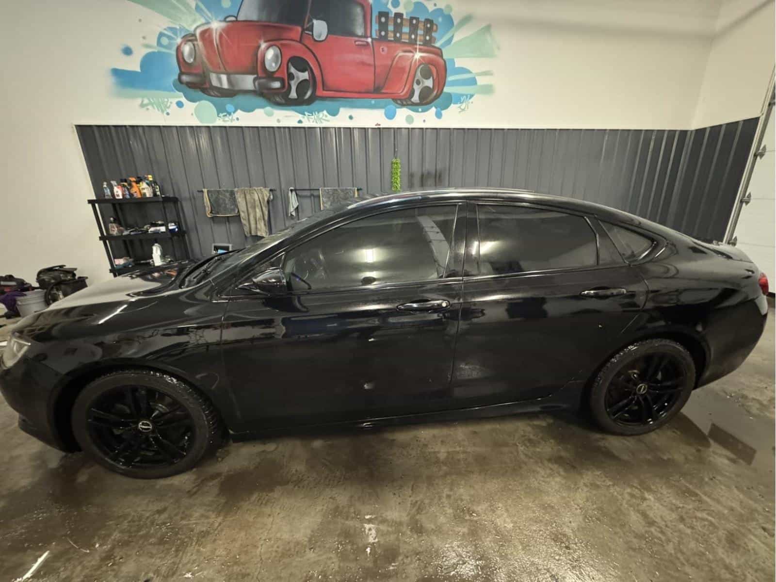 2015 Chrysler 200 S - Image 3