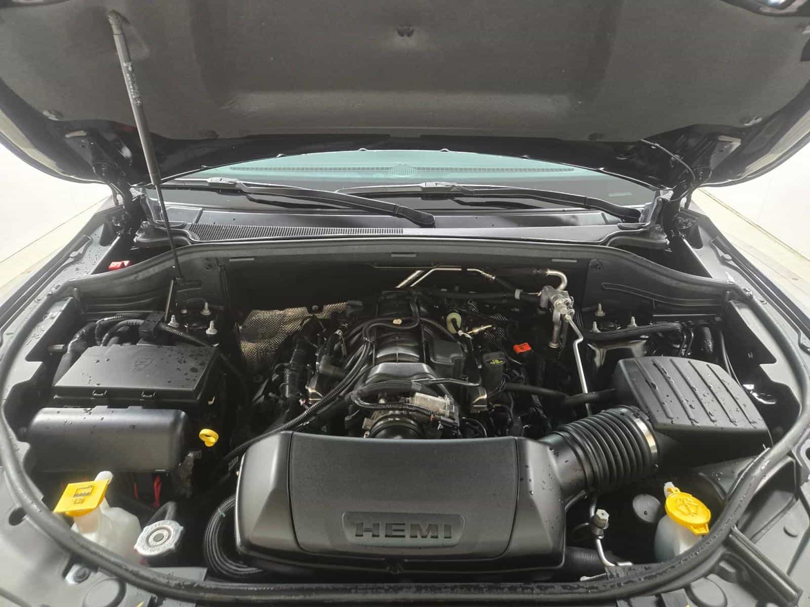 2025 Dodge Durango R/T - Image 7