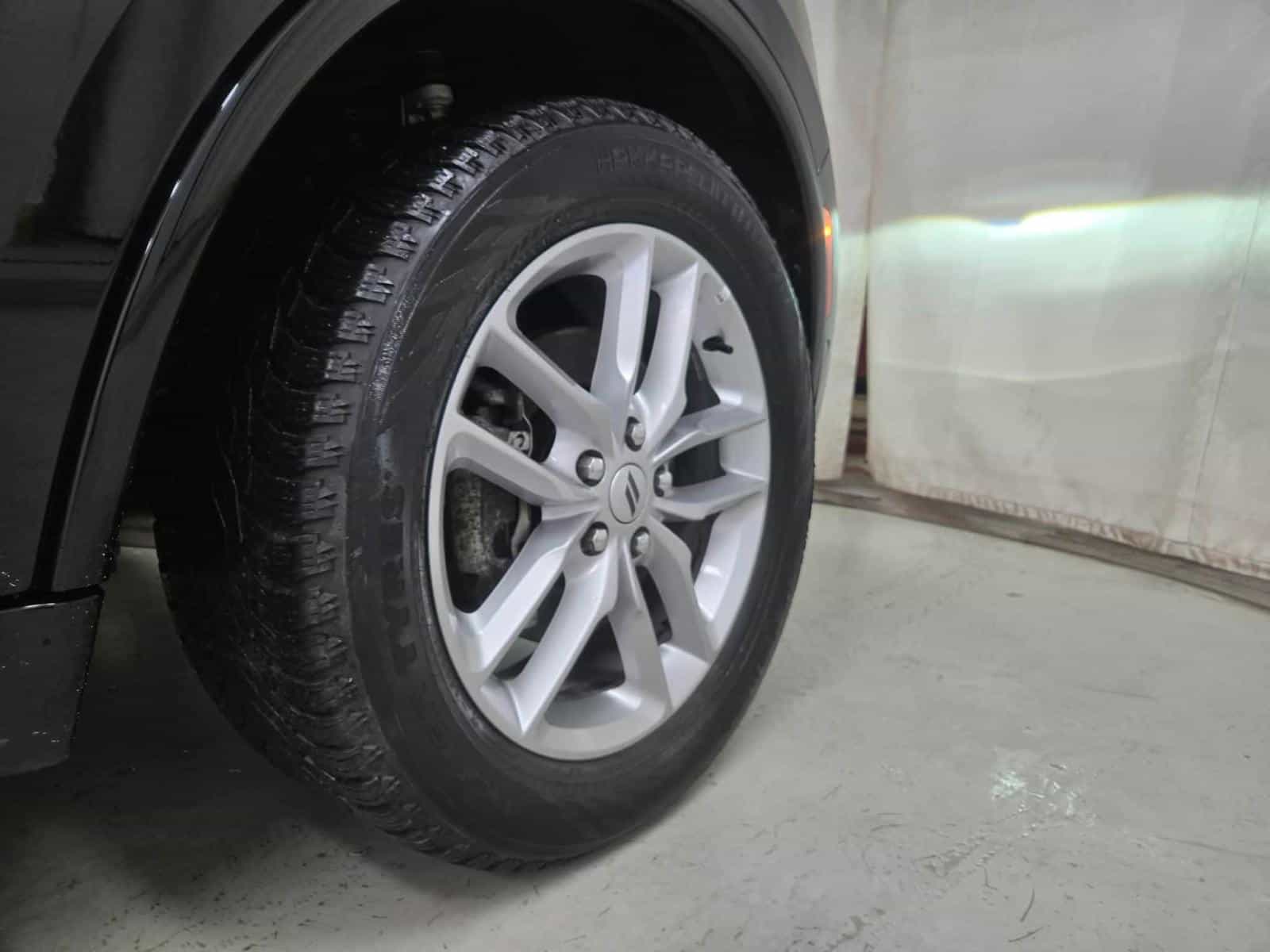 2025 Dodge Durango R/T - Image 8