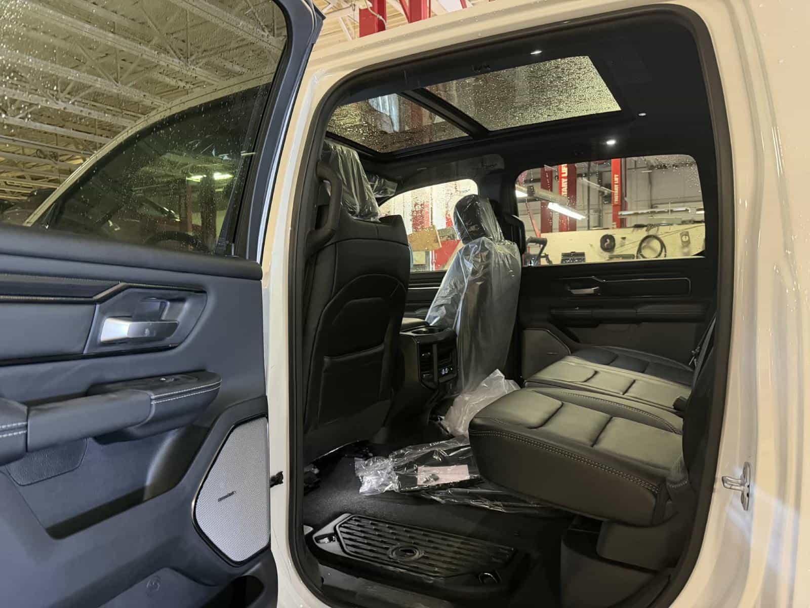 Image 7 RAM 1500 Sport 2026