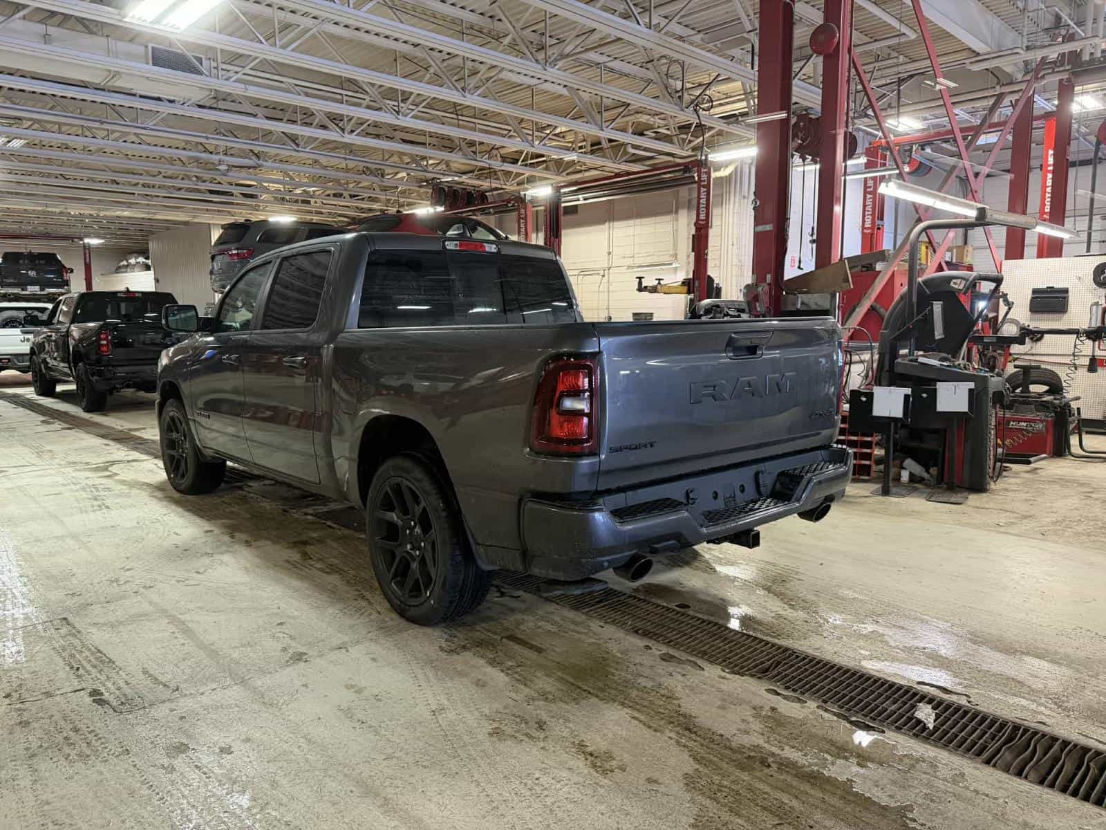 Image 4 RAM 1500 Sport 2026