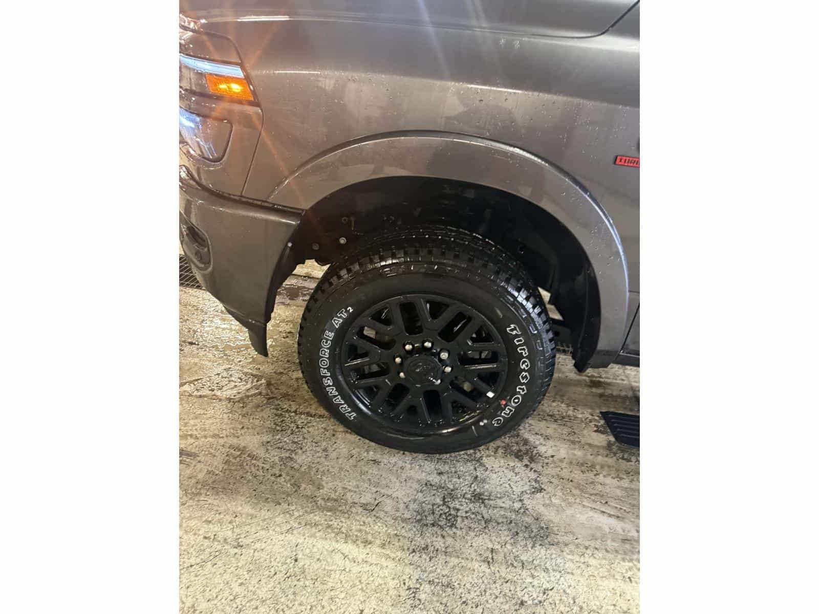 Image 5 RAM 2500 Limited 2026