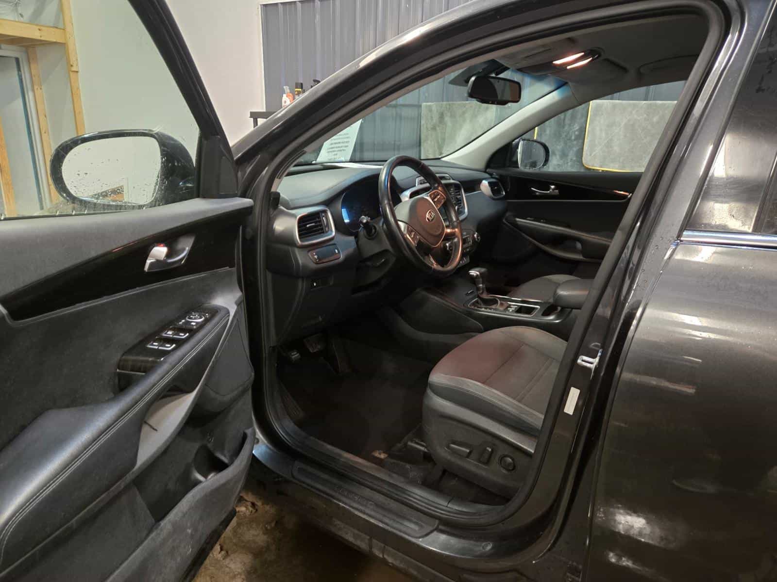 2019 Kia SORENTO LX LX V6 - Image 9
