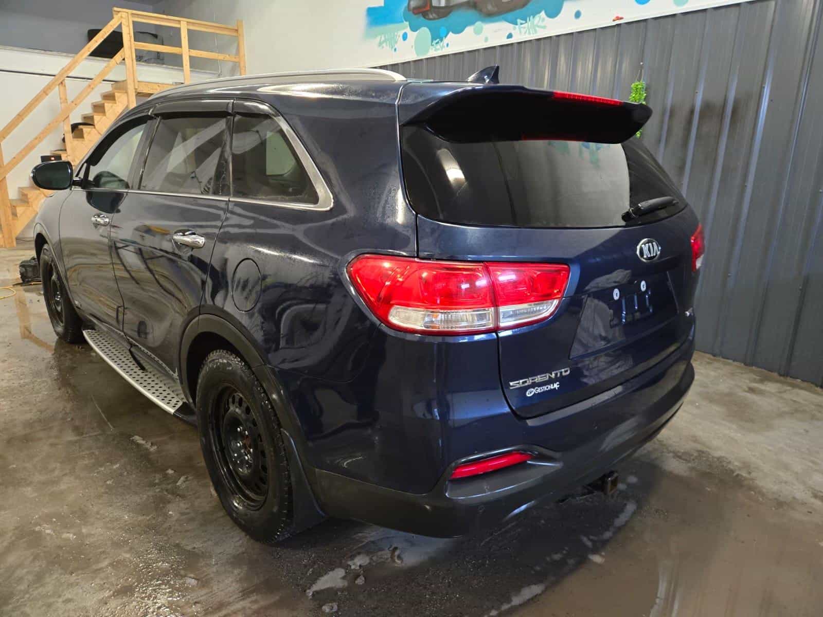 2017 Kia Sorento LX Turbo - Image 4