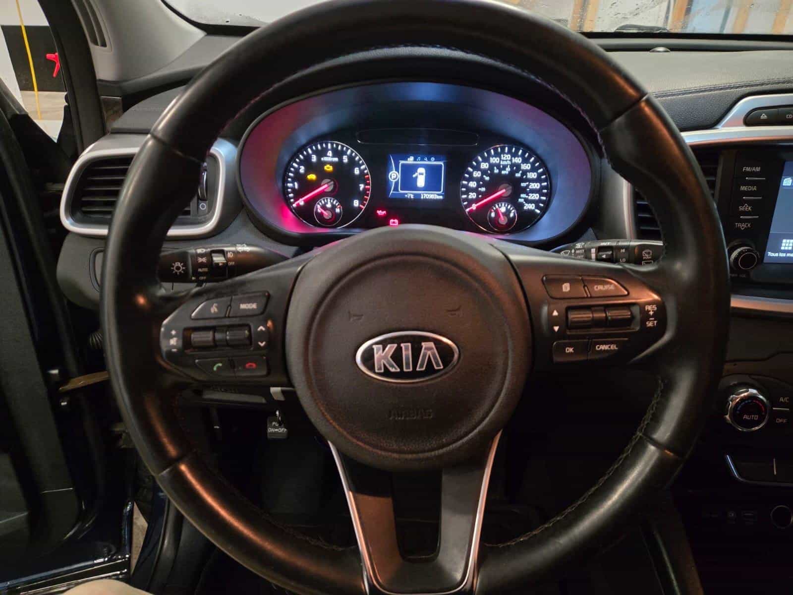 2017 Kia SORENTO LX/L LX Turbo - Image 10
