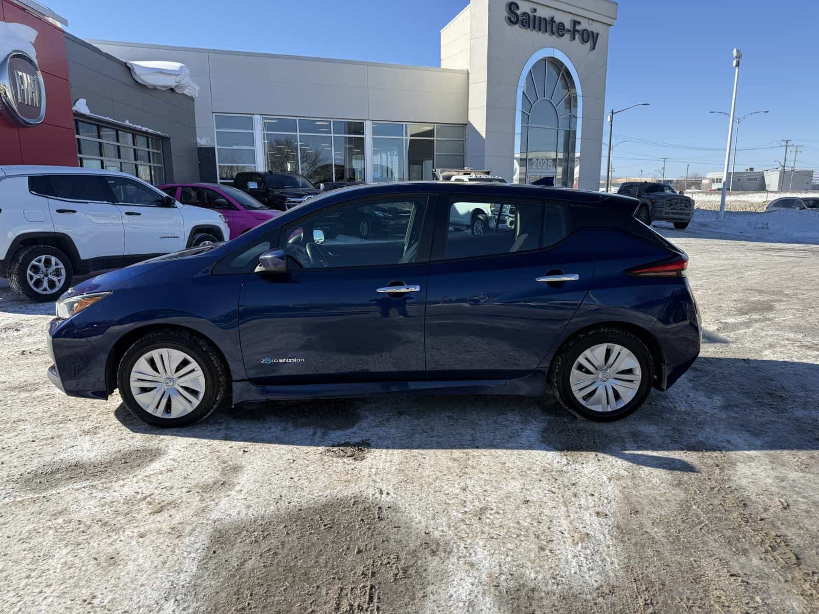 2019 Nissan LEAF S S - Image 9