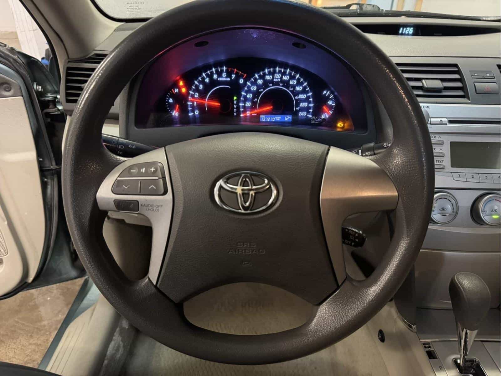 2010 Toyota Camry LE - Image 10