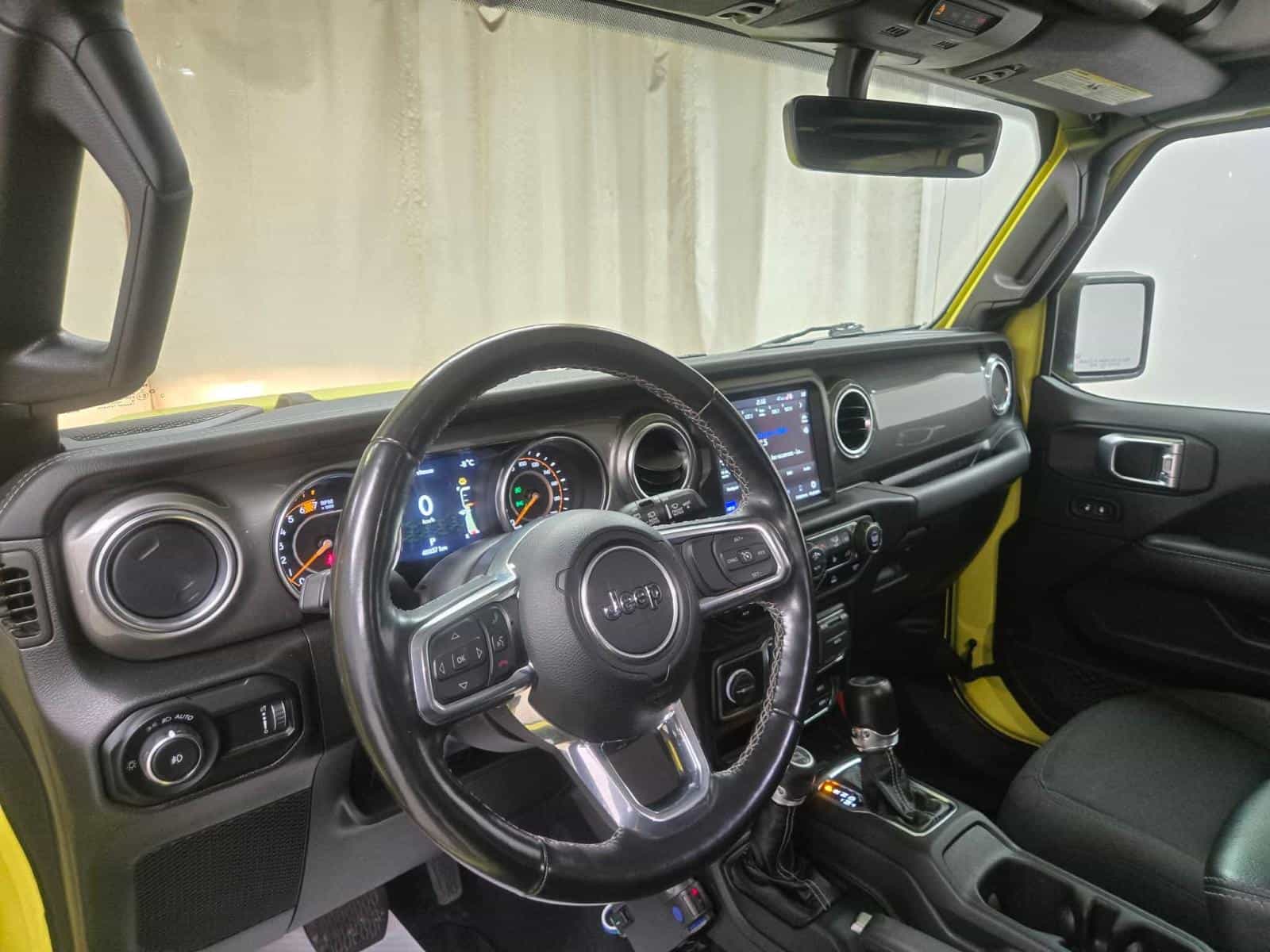 2023 Jeep Wrangler Sahara - Image 12