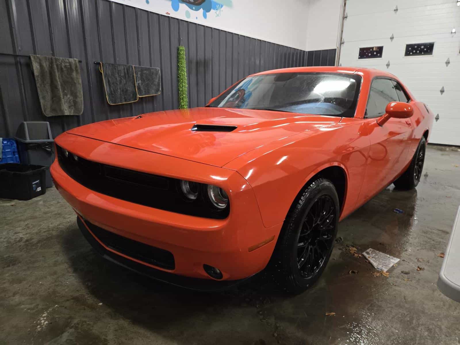 2018 Dodge CHALLENGER SXT SXT - Image 1