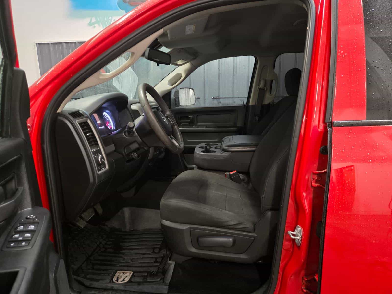 2019 RAM 1500 CLASSIC TRADESMAN ST - Image 10