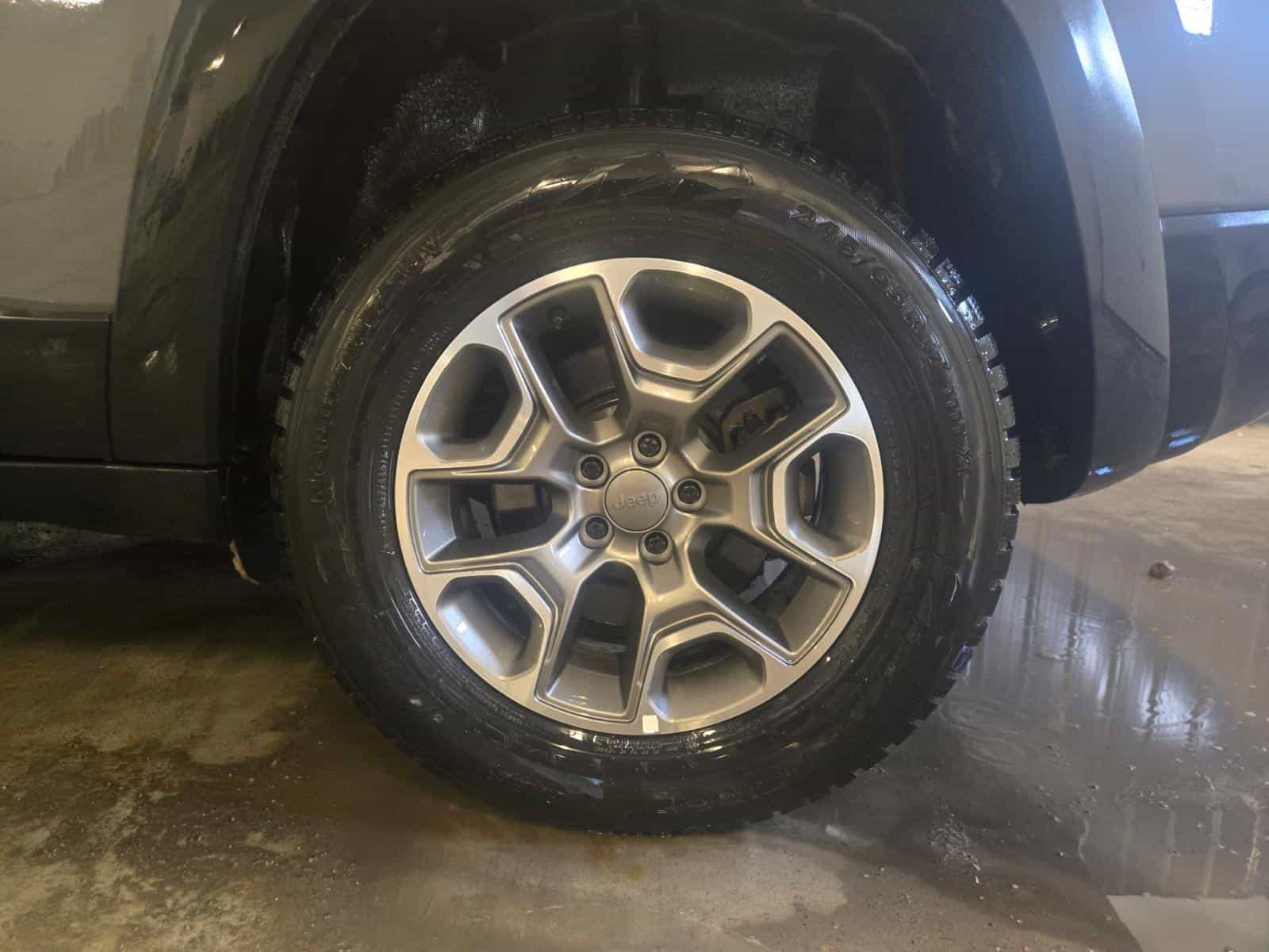 2022 Jeep Cherokee Trailhawk - Image 8