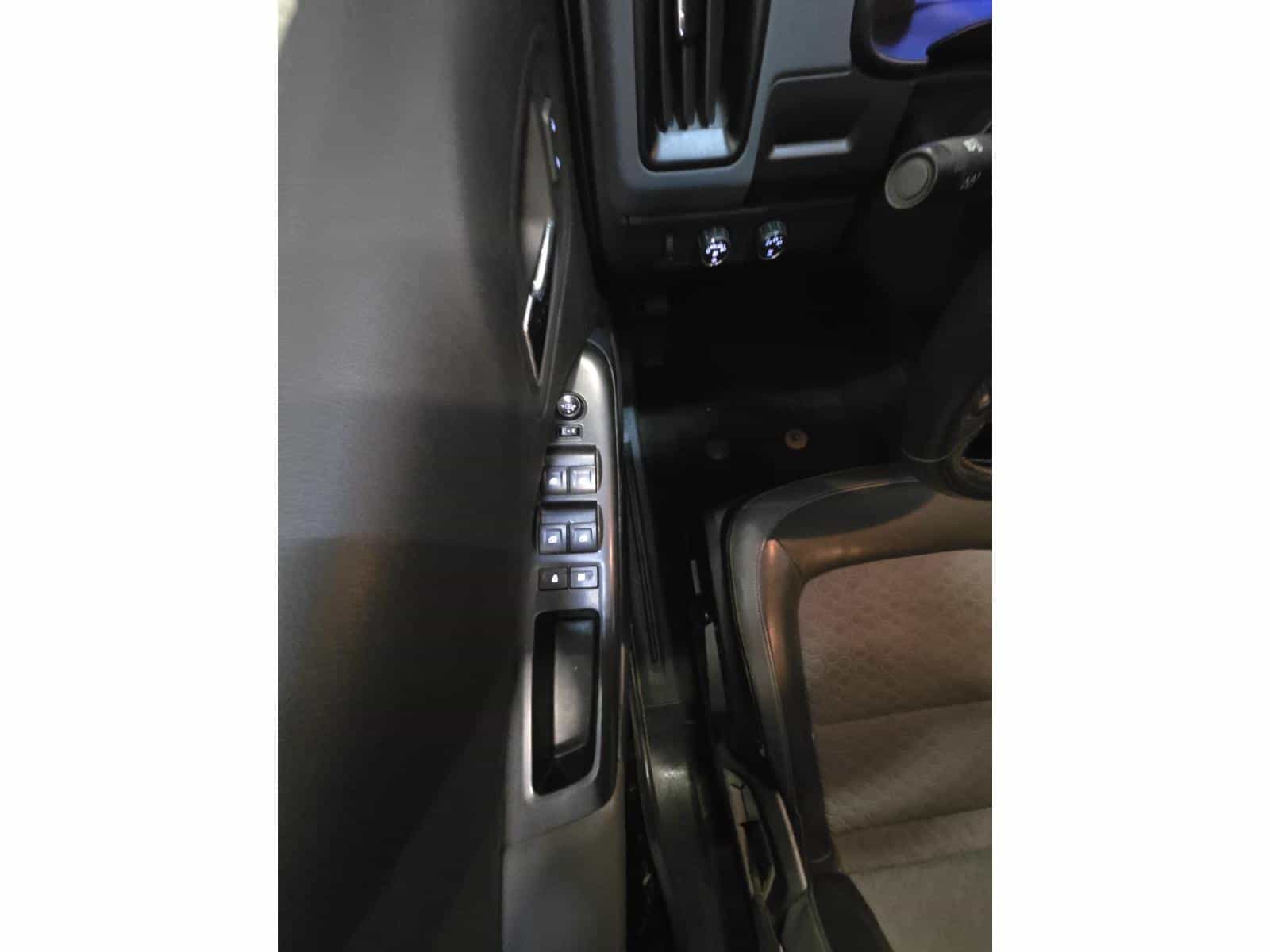 2016 Chevrolet Colorado Z71 - Image 8