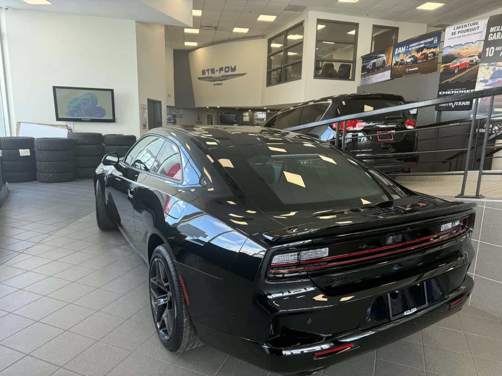 2026 Dodge Charger 2 Door Scat Pack - Image 5