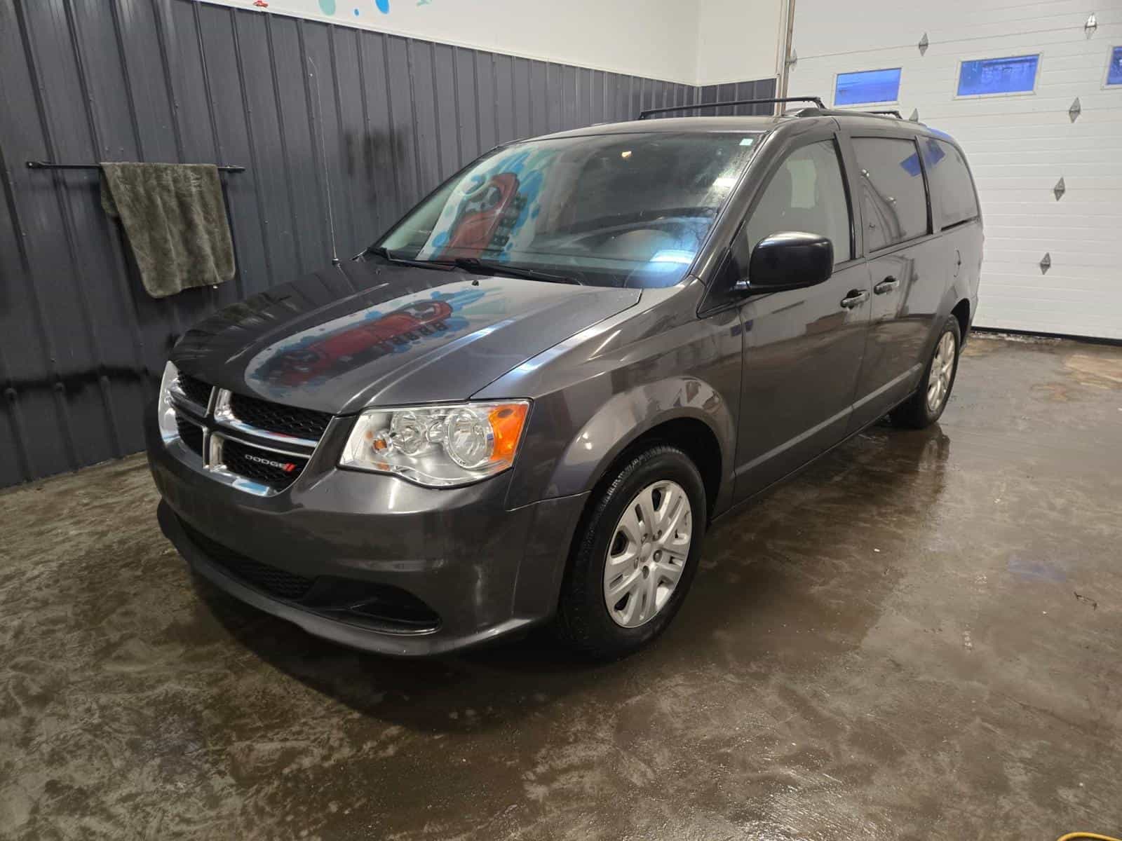 2019 Dodge Grand Caravan SXT - Image 1