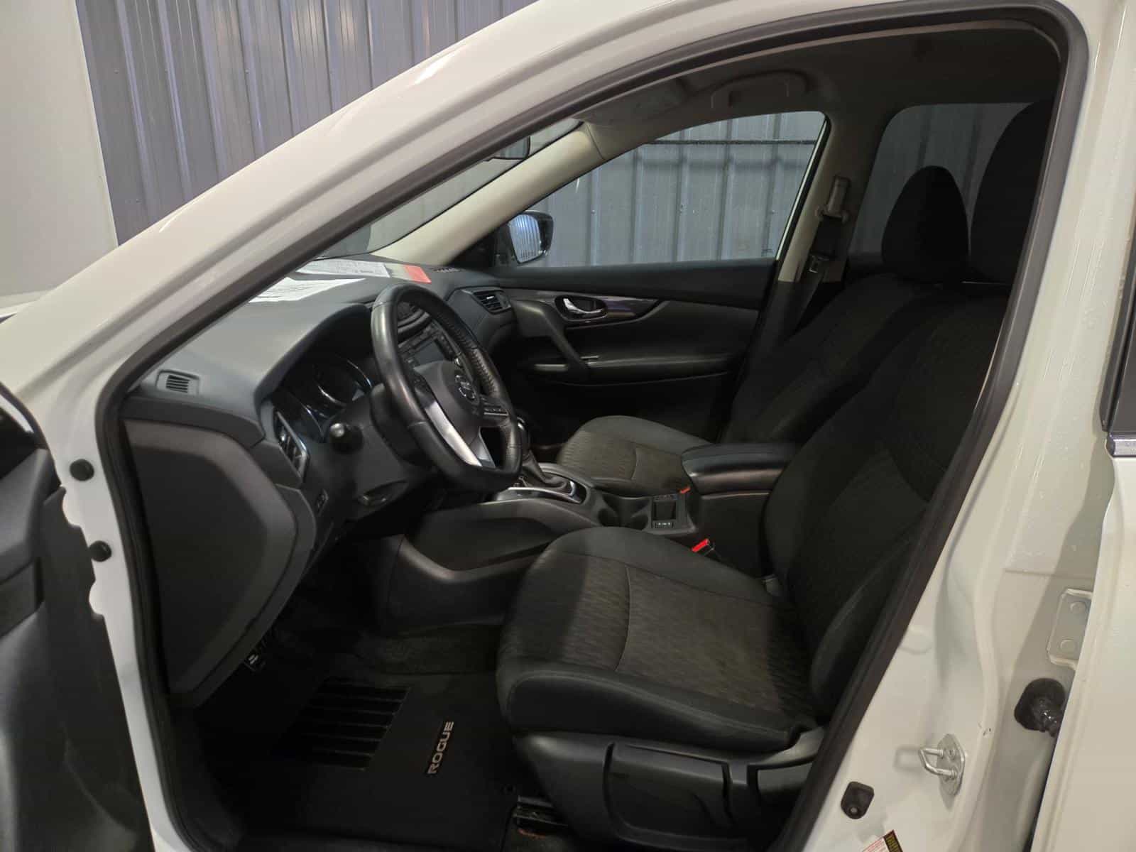 Image 10 Nissan ROGUE S/SL/SV S 2020