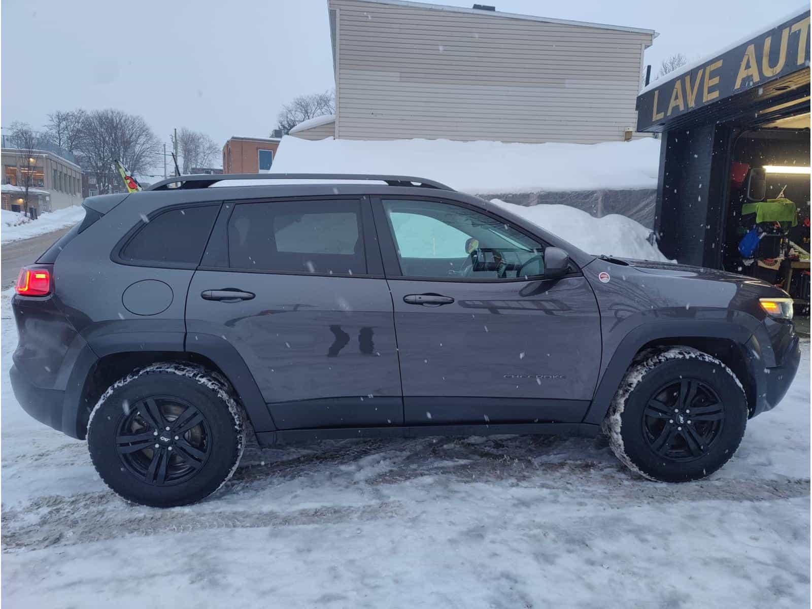 2020 Jeep CHEROKEE TRAILHAWK Trailhawk - Image 4
