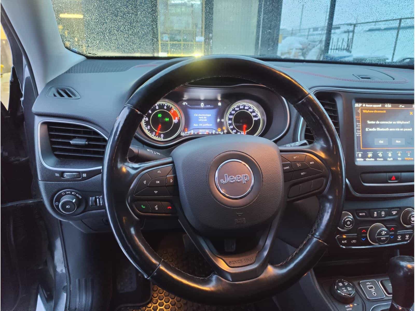 2020 Jeep CHEROKEE TRAILHAWK Trailhawk - Image 11