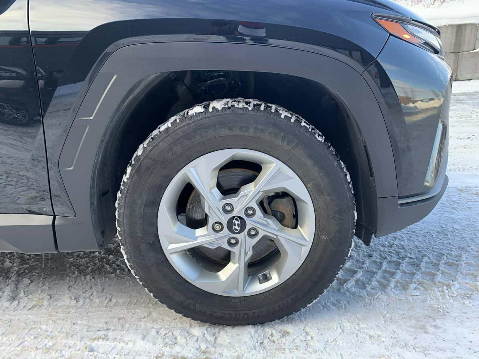 2022 Hyundai Tucson Essential - Image 8