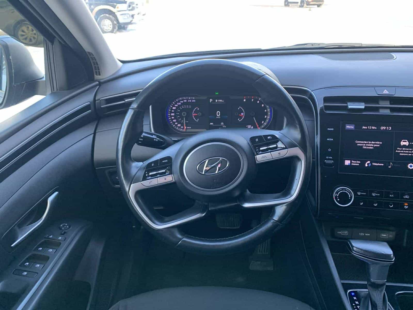 2022 Hyundai Tucson Essential - Image 17