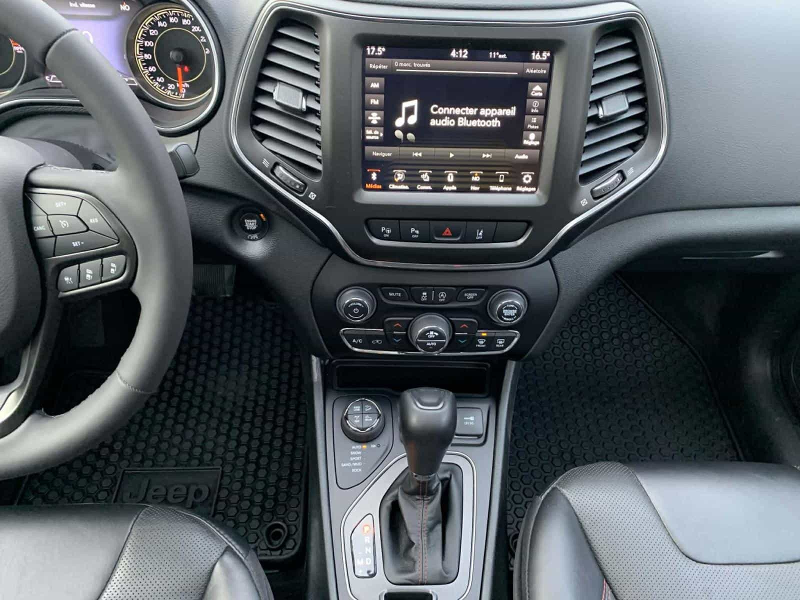 2023 Jeep CHEROKEE TRAILHAWK Trailhawk - Image 12