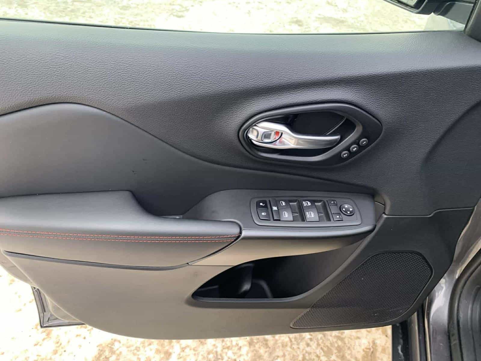 2023 Jeep CHEROKEE TRAILHAWK Trailhawk - Image 13