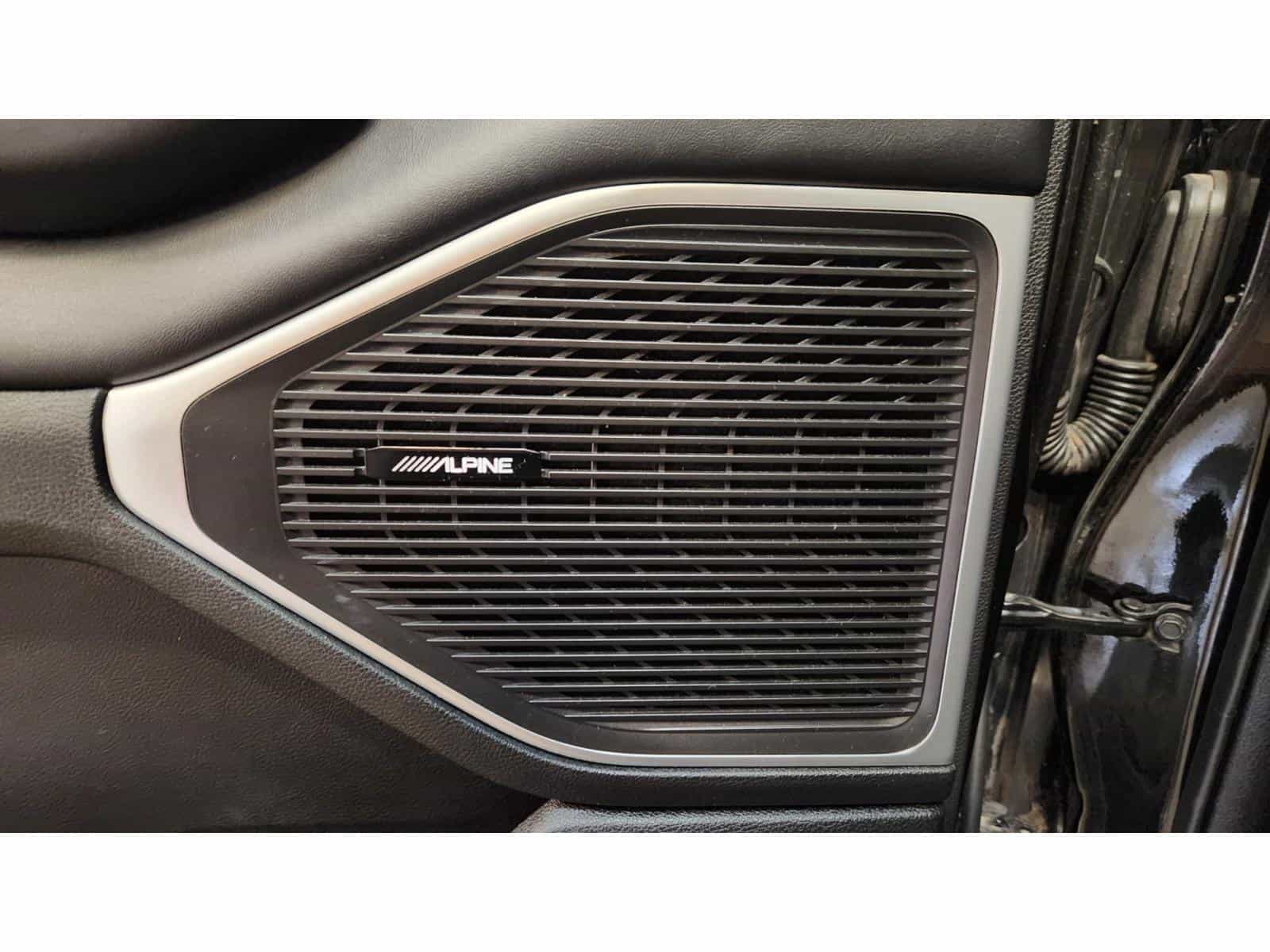 Image 18 Jeep Wagoneer Series III 2022