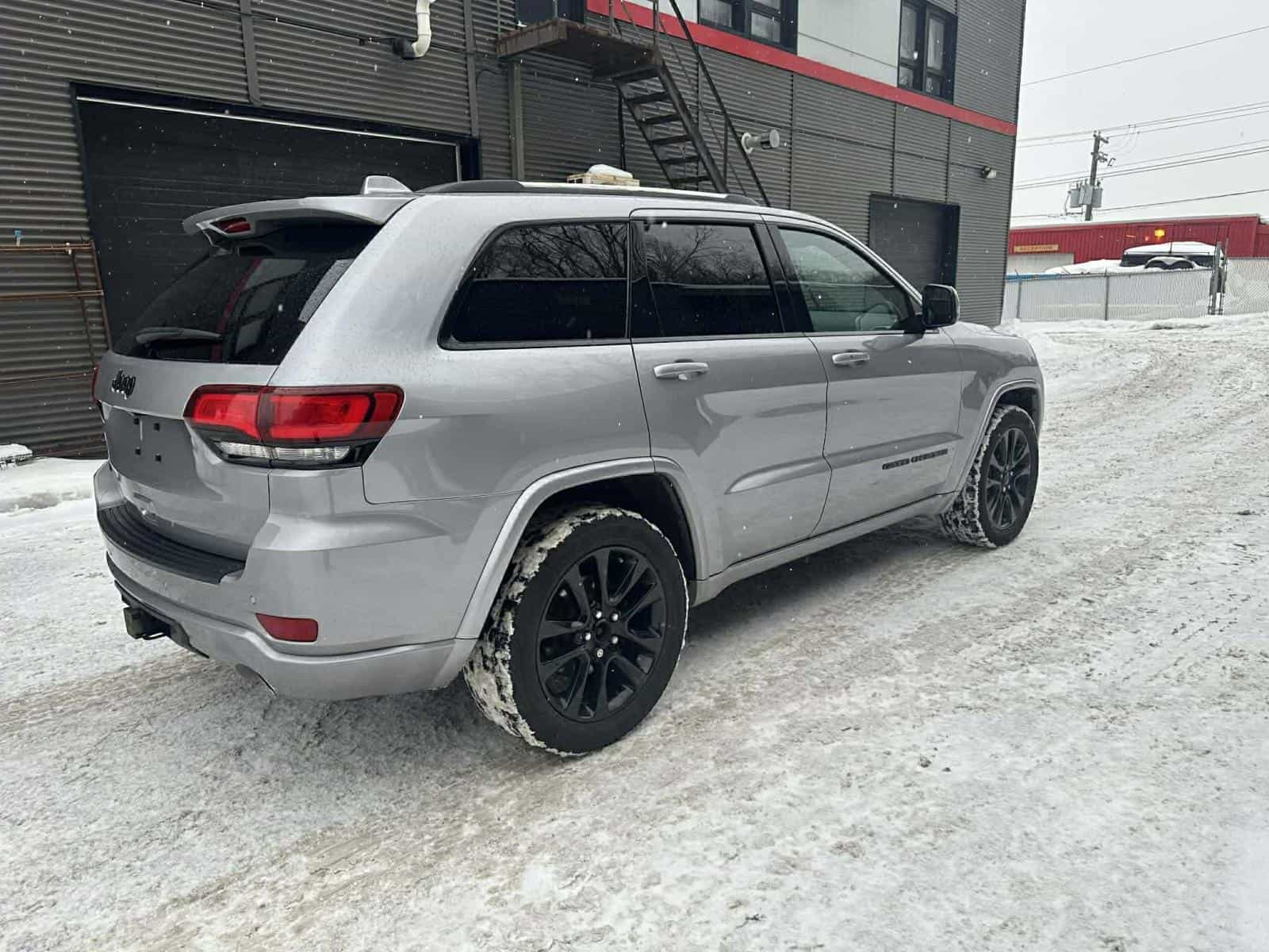 Image 5 Jeep GRAND CHEROKEE LAREDO/ALT Altitude 2019
