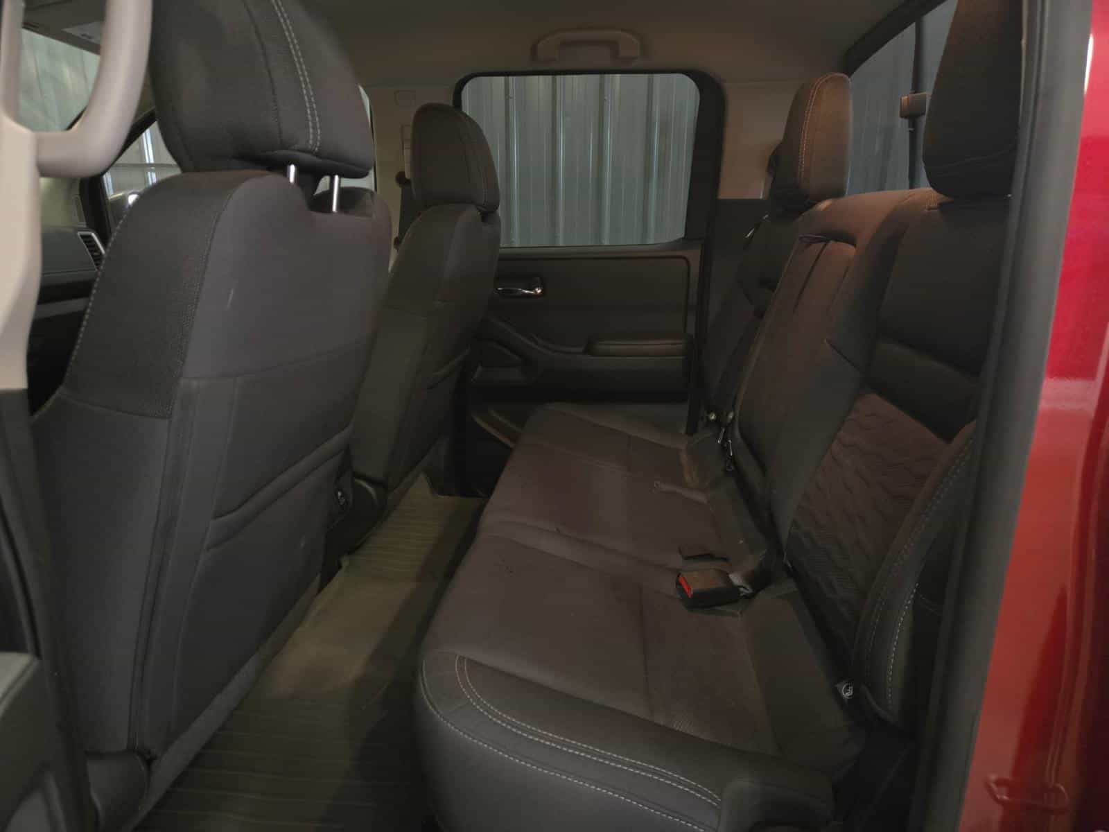 2022 Nissan Frontier SV - Image 11