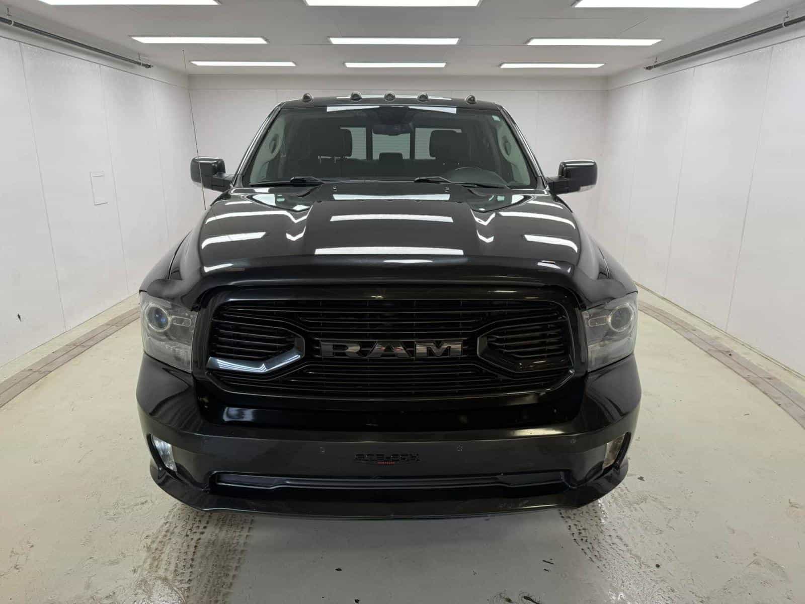 Image 2 RAM 1500 Sport 2018