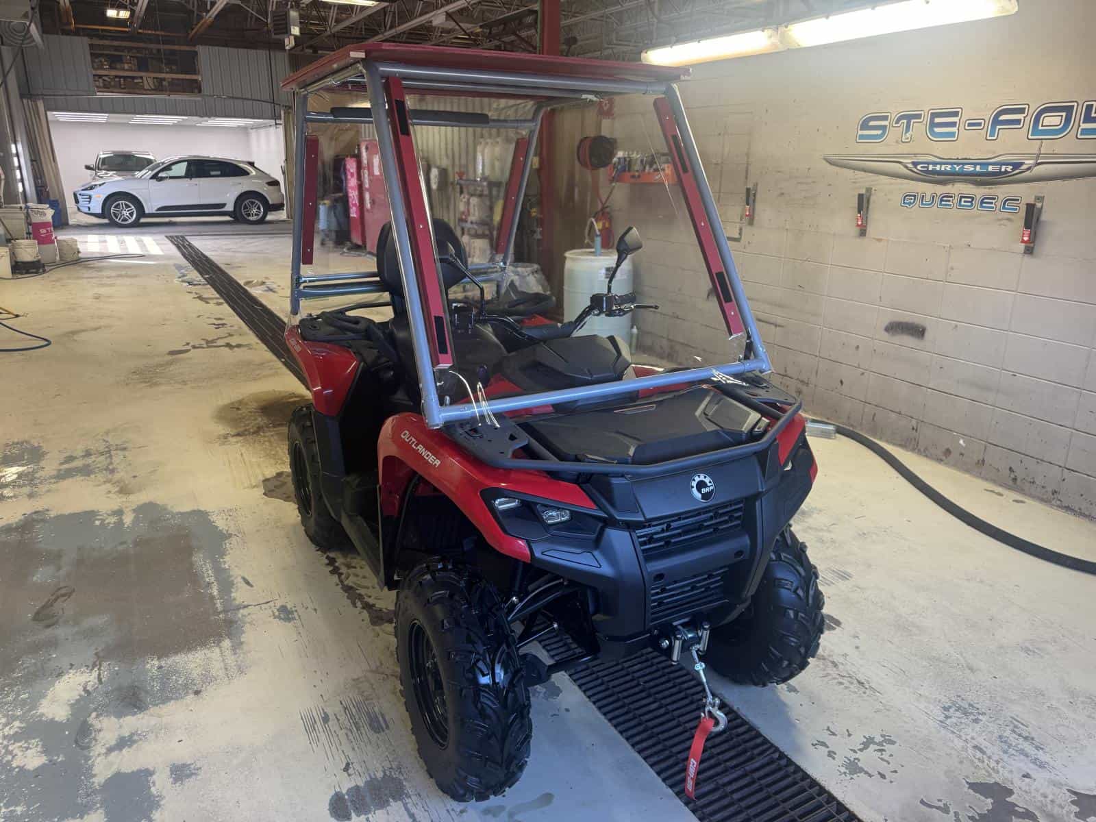 2023 Can-Am Outlander Max 700 Dps - Image 4