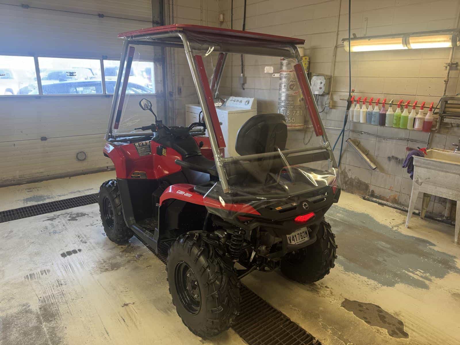 2023 Can-Am Outlander Max 700 Dps - Image 2