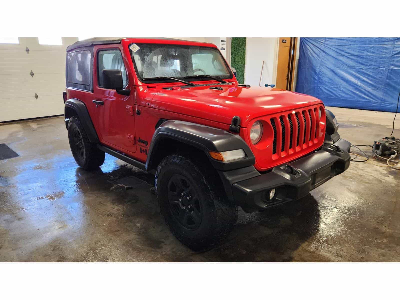 Image 3 Jeep Wrangler Sport 2022