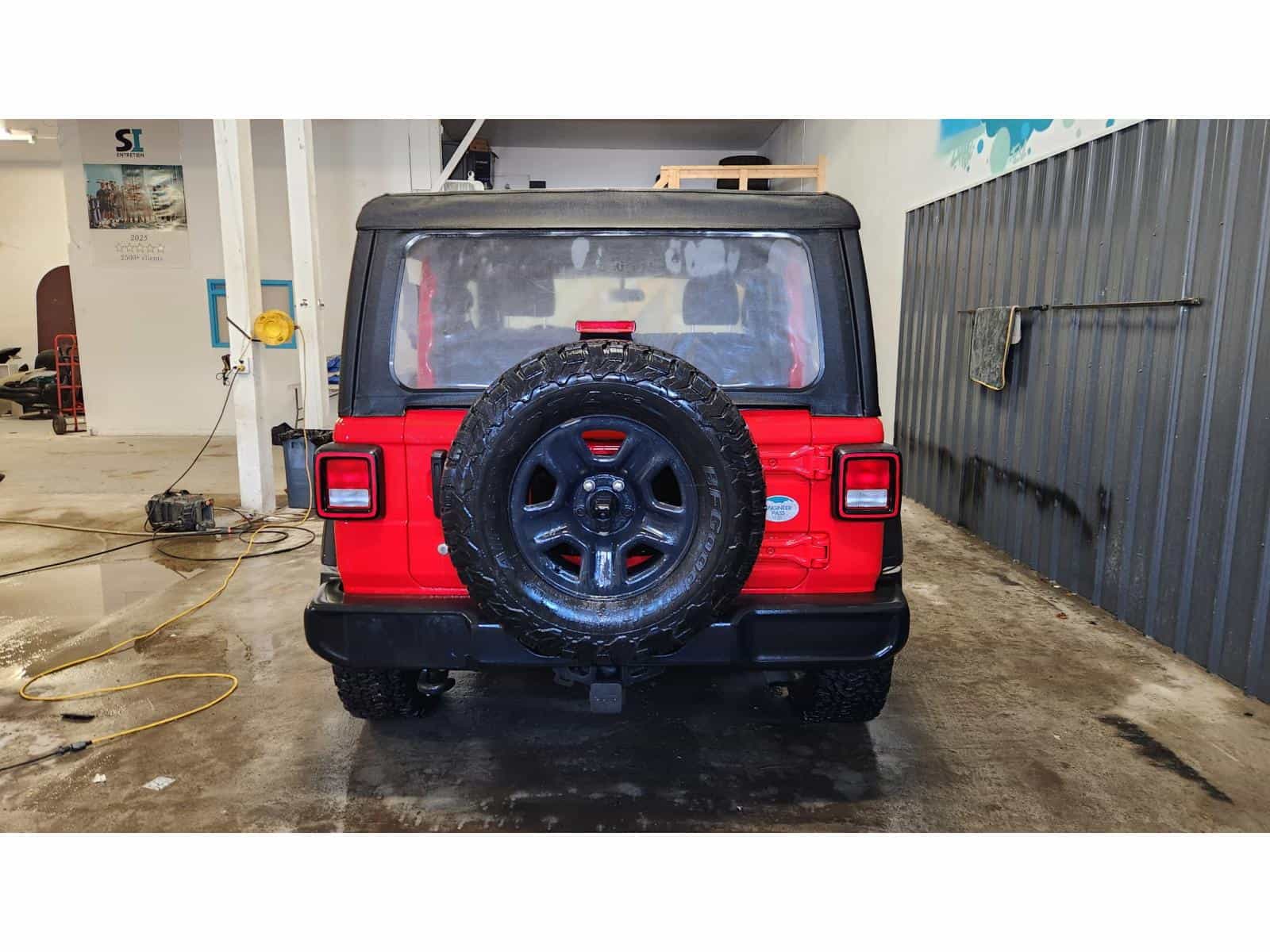 Image 6 Jeep Wrangler Sport 2022