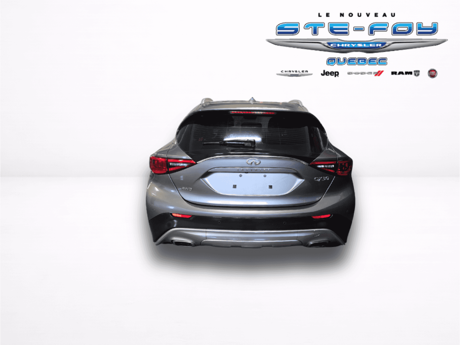 2017 Infiniti QX30 Premium - Image 5