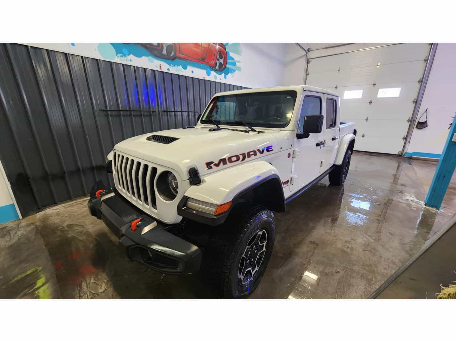 2022 Jeep Gladiator Mojave - Image 1